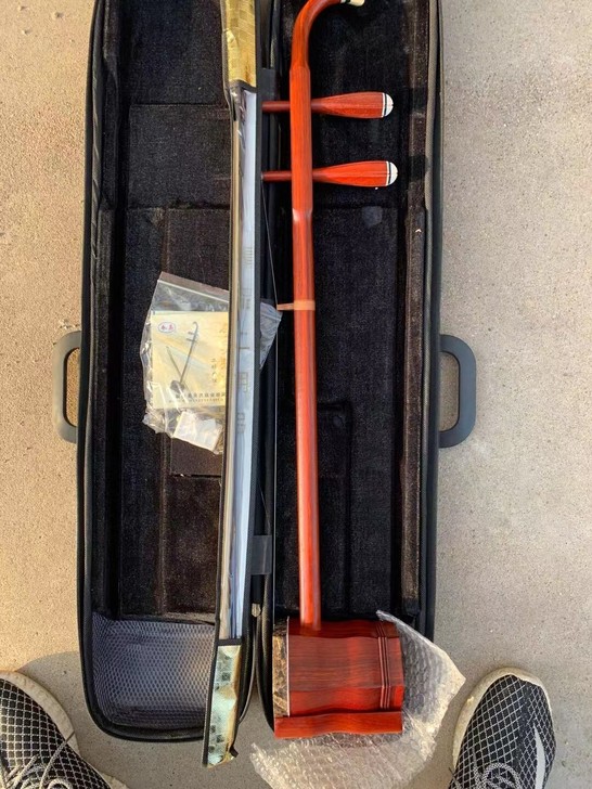 红花梨二胡【闲置一款红花梨二胡，配件齐全包...