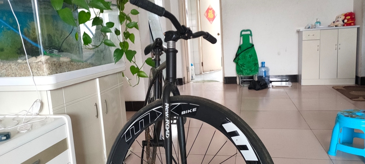 死飞自行车，九成新