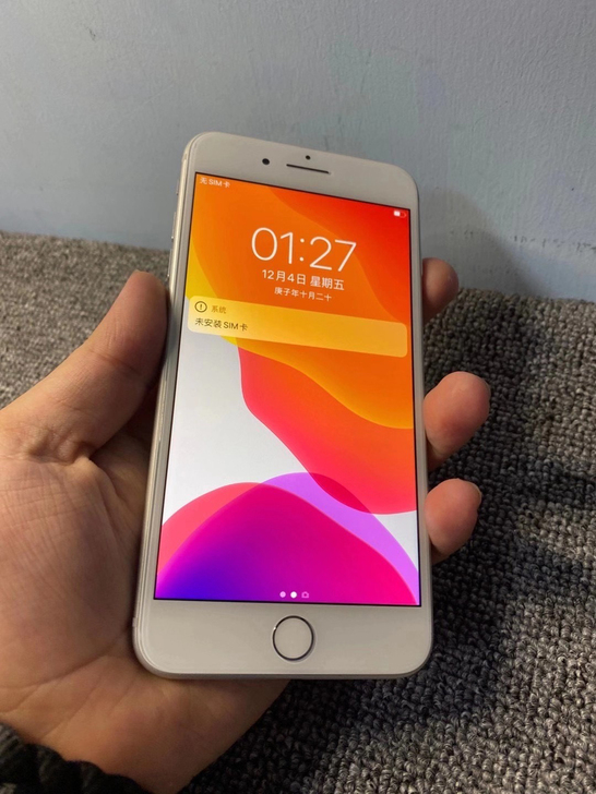 苹果8p 64g 全网通4G 直接插卡使用...