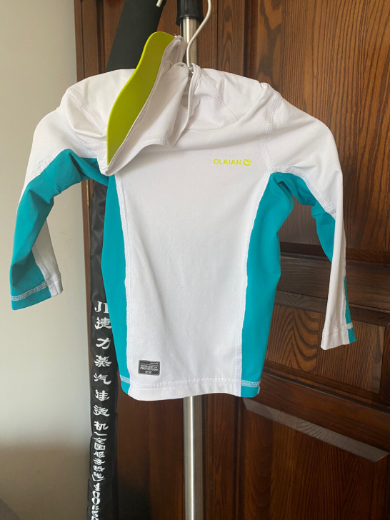 全新迪卡侬连帽防晒长袖拼色泳衣冲浪潜水服适...