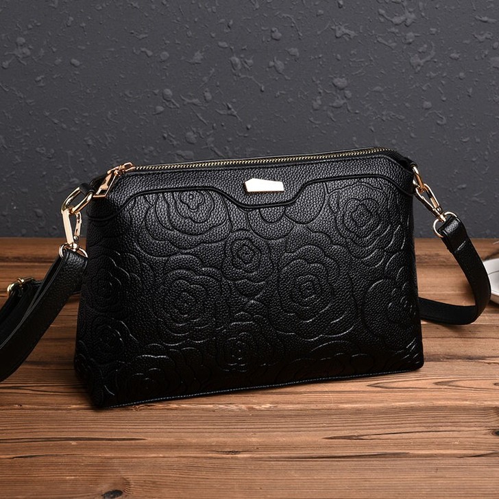 女包2021新款包包女时尚压花斜挎包女百搭...