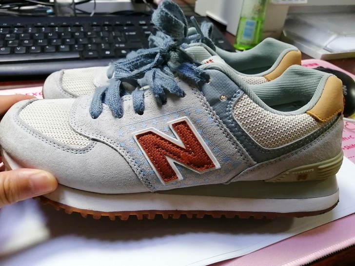 新百伦  店里购买，脚涨胖穿不下啦，36标...