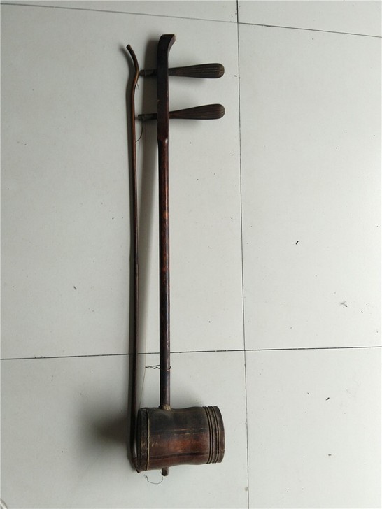 早期上海民族乐器一厂二胡一个