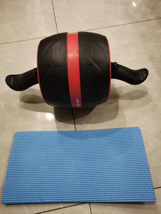 【全新处理】回弹健腹轮腹肌滚轮初学者收腹部...