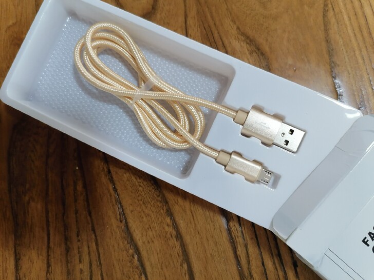 全新数据线5元,闲置转让