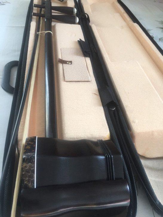 黑檀专业演奏二胡    自己买完没怎么玩。...