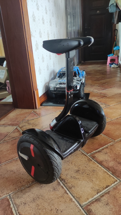 大连本地出一台小米平衡车，目前行驶700公...