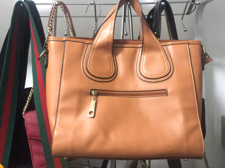 大包，有长肩带，真皮包，几乎全新，30元