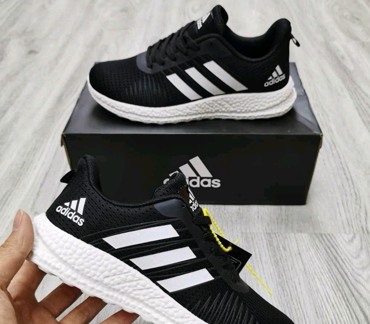 【亏本捡漏】全新男款运动鞋,实体店关门了不...