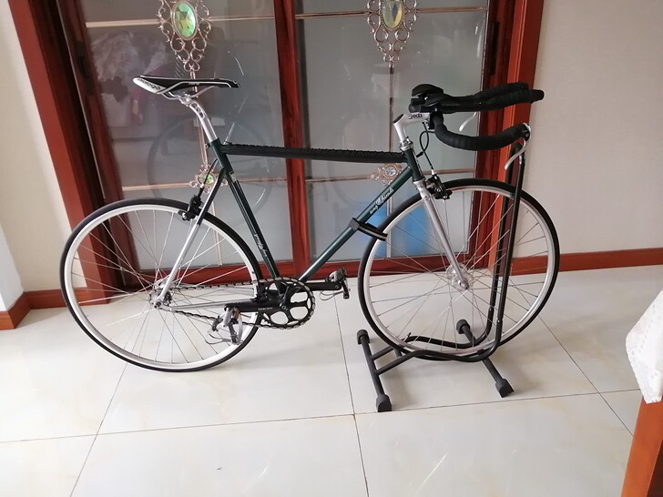 固齿自行车,场地自行车