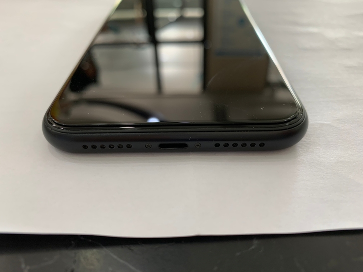 iphoneXR黑色64g