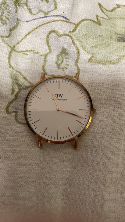 16年海淘买的DW手表，戴了2个月不到就闲...