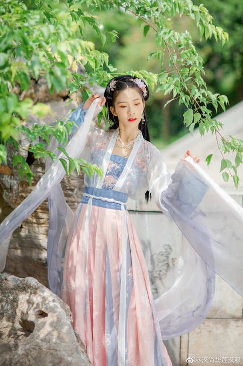 汉尚华莲桃花水母原创汉服中国风齐腰绣花对襟...