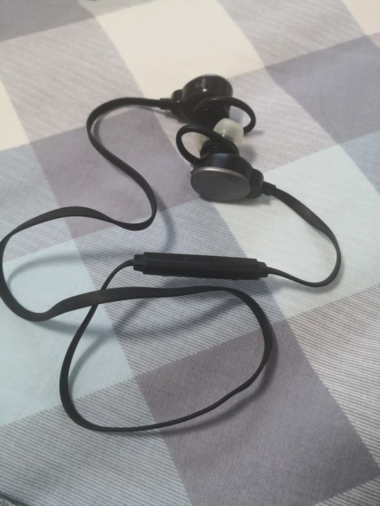 爱国者s30无线蓝牙耳机，7 8成新，赠一...