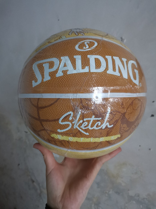 斯伯丁七号篮球 7号橡胶篮球 全新处理 包...