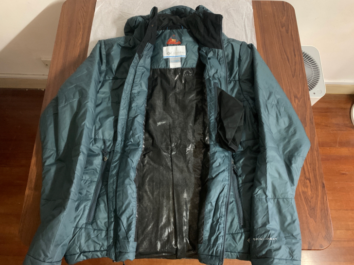 哥伦比亚羽绒服