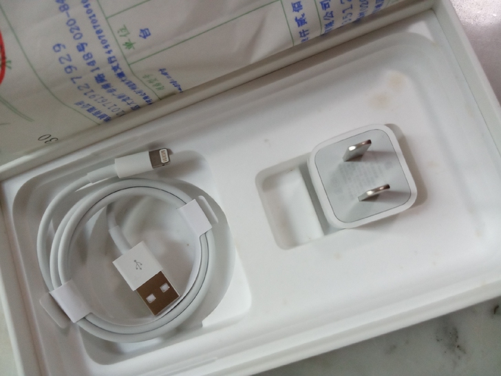 闲置苹果原装充电器数据线苹果原装充电器数据...