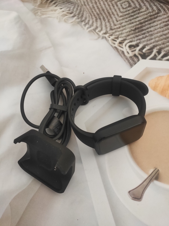 小米红米手表 带充电器 成色99新 就拆封...