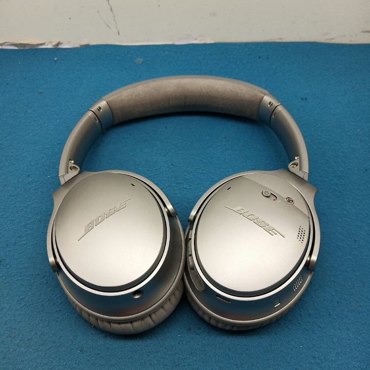 BOSE qc35蓝牙消噪 单机出,无磕碰...
