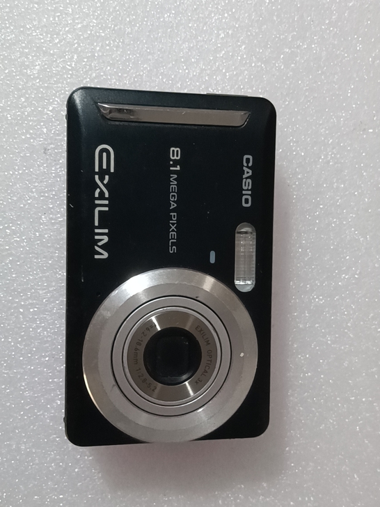 卡西欧Z9数码相机，货场拿回来的，没电池测...