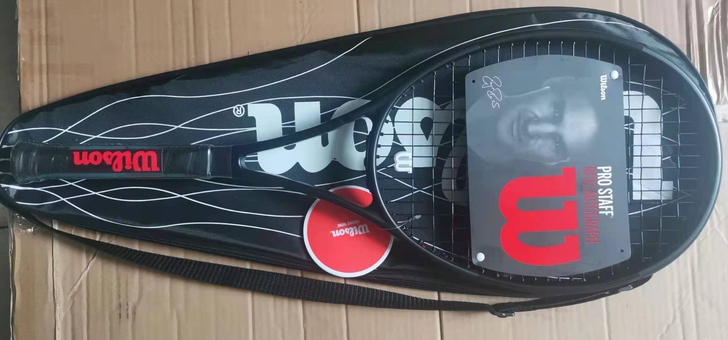 [全新闲置］全新正品威尔逊小红拍网球拍威尔...