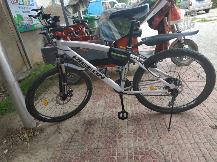 果然还是公路车帅一些，想卖了这个换公路车。...