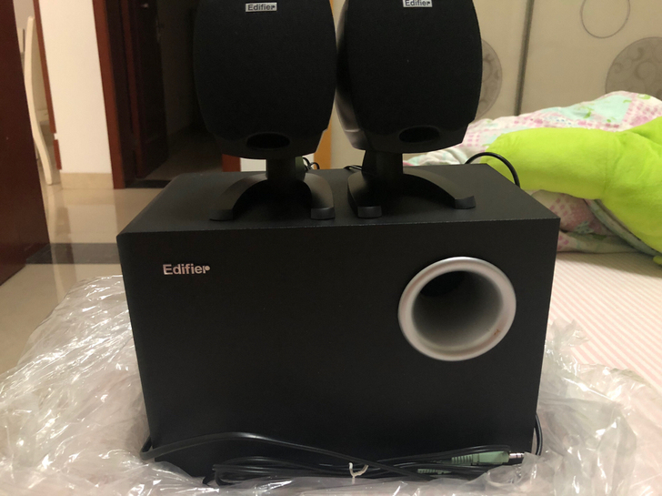 电脑音响！音效很不错！因家里有宝宝很久没有...