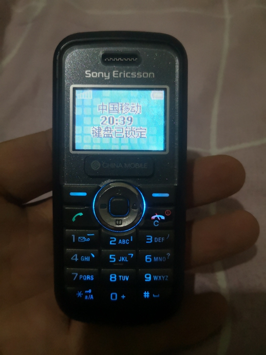 索尼song ericsson j100c...