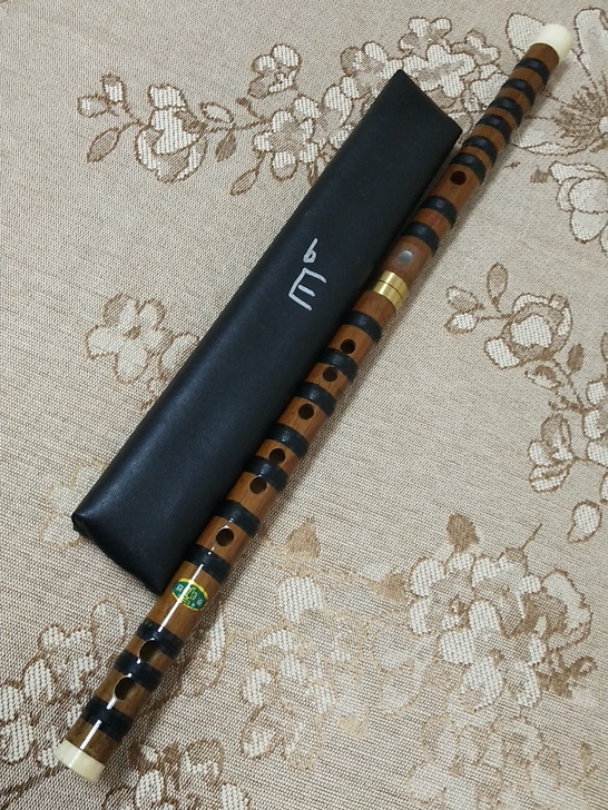 森雀单插bE调红竹笛,库存30年左右的老笛...
