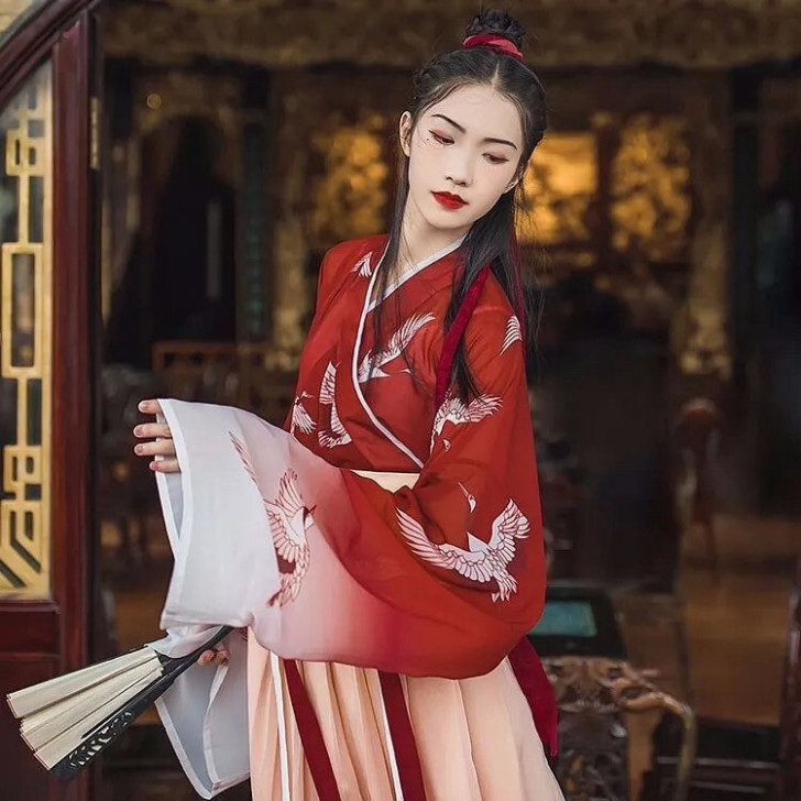 【买一赠五】原创汉服女套装交领齐腰襦裙直袖...