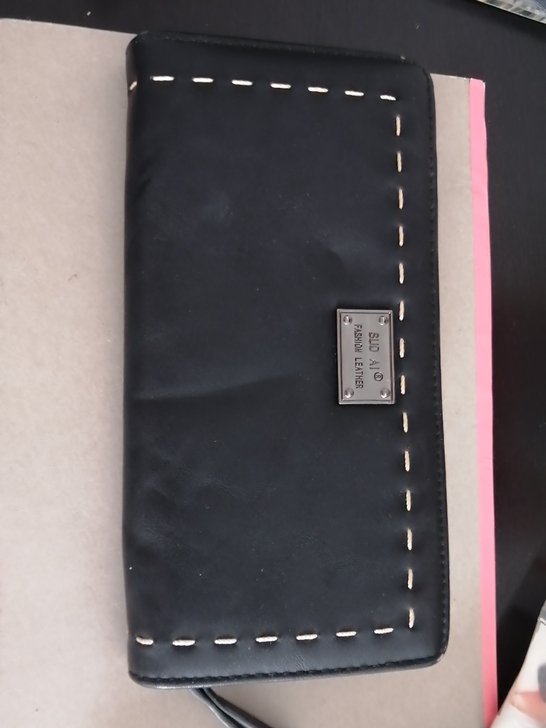 索爱钱包，有轻微磨损，
