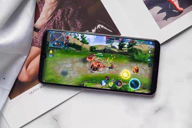 二手Xiaomi小米黑鲨2 手机  hel...