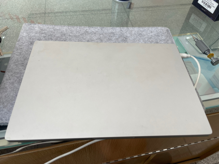 小米笔记本i7  6700  8g256g...