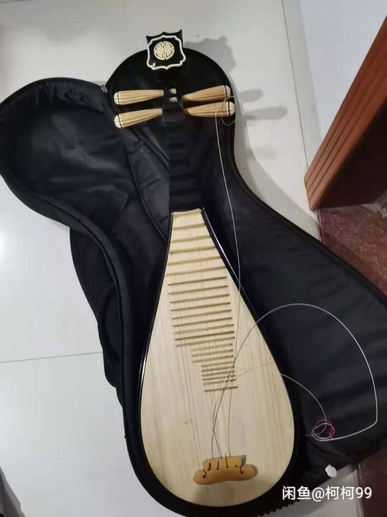 敦煌牌儿童琵琶，使用一年多，有断裂已修复，...