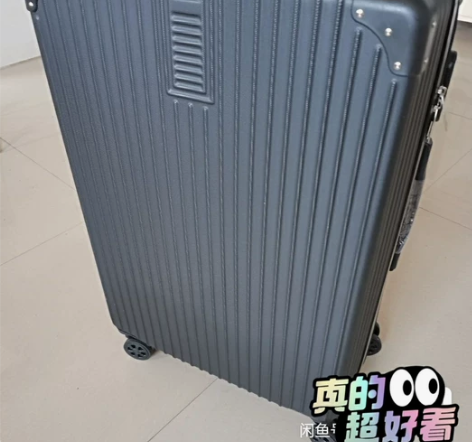 闲置黑色30寸家用学生出差行李箱旅行箱拉链...