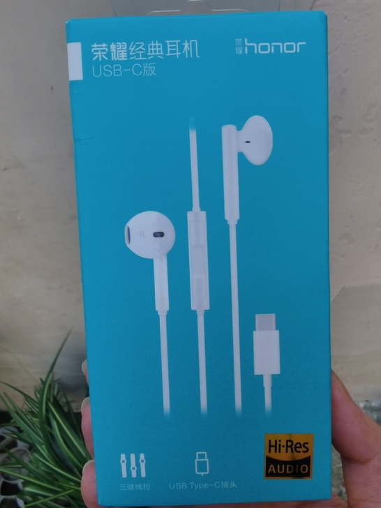 荣耀经典耳机 三健线控USB-C接头 型号...