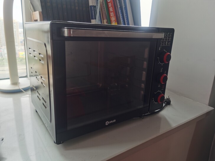 东菱33L烤箱 空间够大 温度稳定，带旋转...