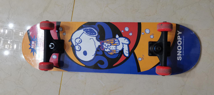 史努比滑板儿童初学者四轮专业刷街板滑板车男...