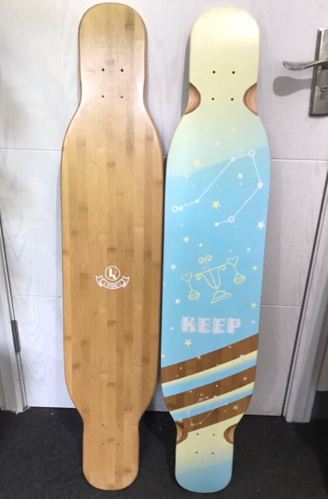 微瑕长板板面,放的时间久了有轻微划痕,亏本...