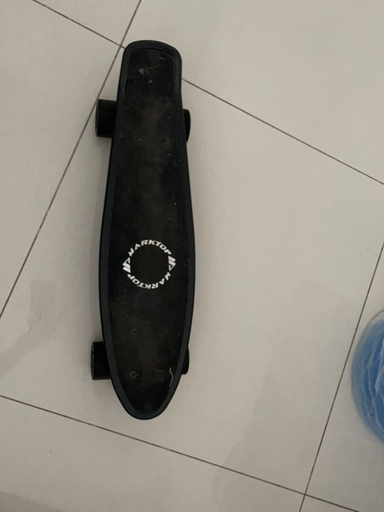 小鱼板,原价115,没玩过几次,70块出,