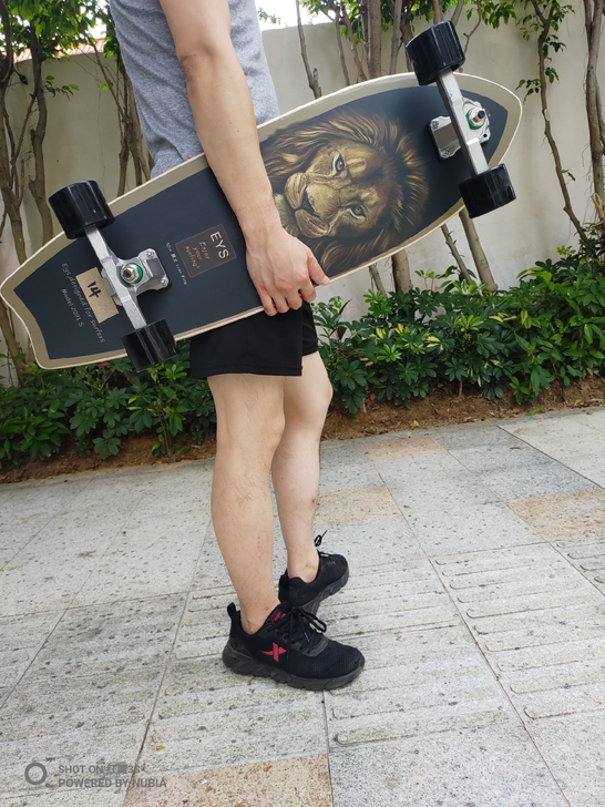 工厂存货板,瑕疵板,限量板,陆地冲浪滑板