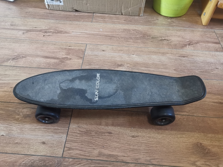 滑板，小鱼板，大轮减震，自取不邮