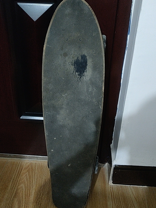 滑板 小鱼板 滑板，没时间玩，一直闲置着，...