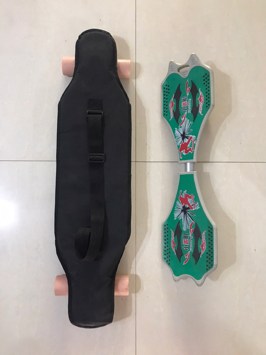 小丽明活力游龙板滑板  几乎全新