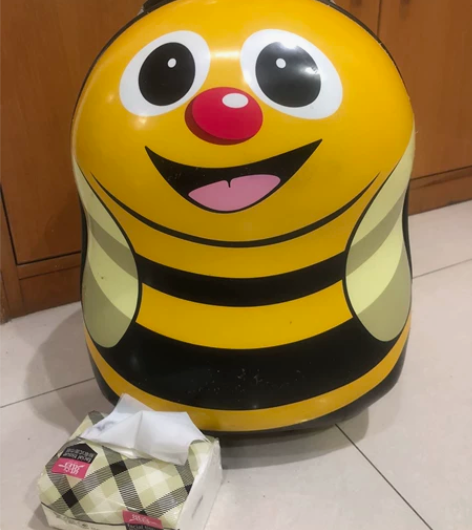 巴拉巴拉赠品小行李箱，给小朋友玩玩～ 感兴...