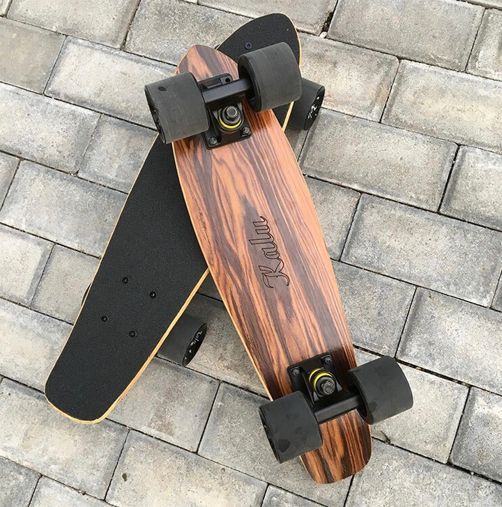 小鱼板大鱼板专业板代步刷街小滑板初学者便携...