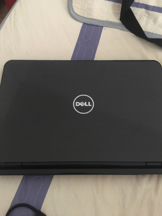 出一台闲置戴尔笔记本电脑，11年11月份买...