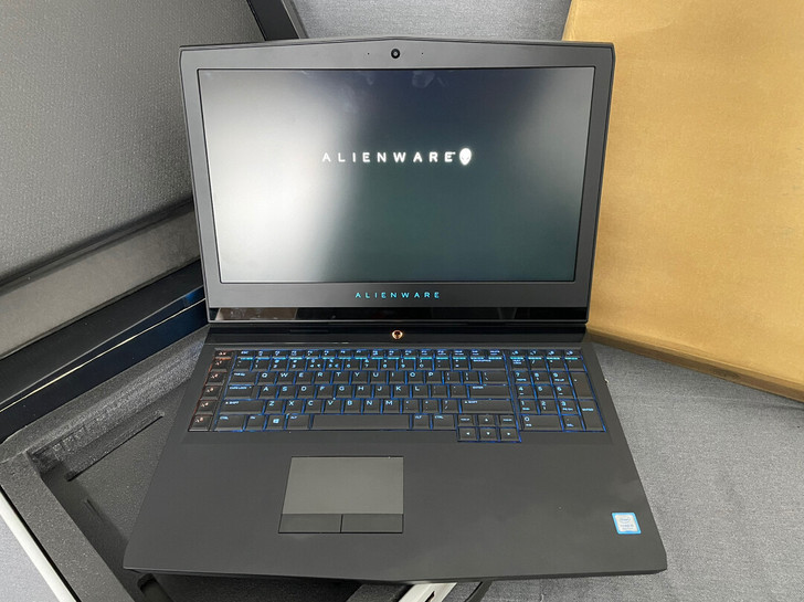 外星人 17R5 GTX1080 i9 游...