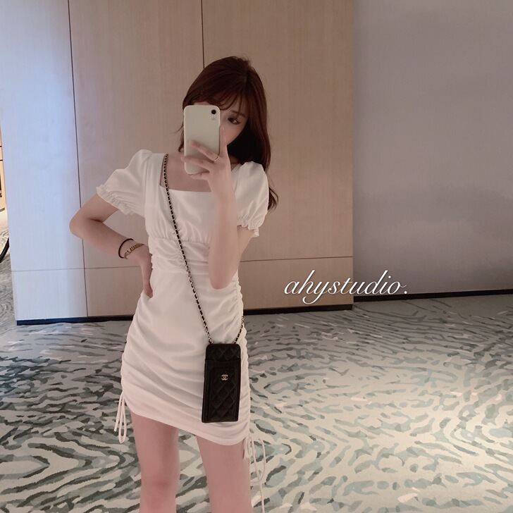 泡泡袖方领白色连衣裙女2020新款收腰显瘦...