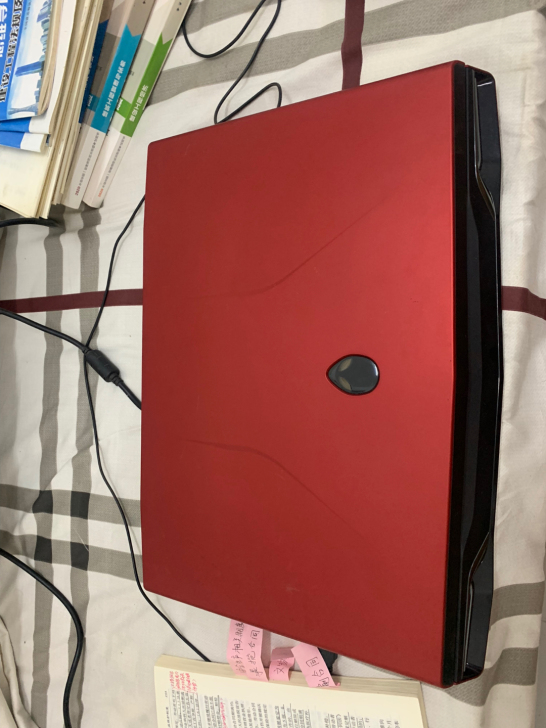 外星人笔记本17寸 橙色95新 I7处理器...